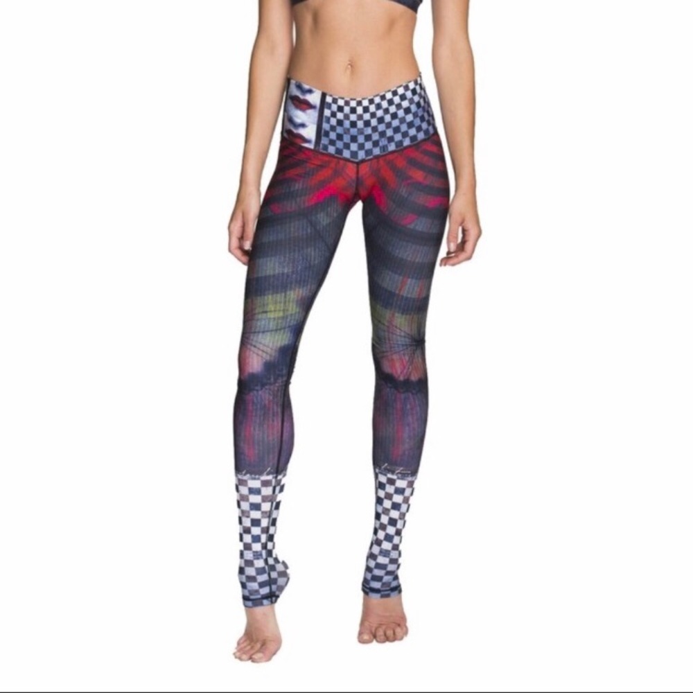 Niyama Sol Pink Pop Endless Leggings